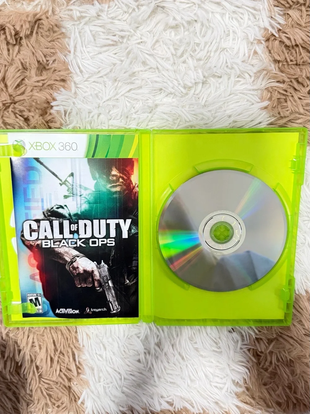 Call of Duty: Black Ops - Xbox 360 () - Green.USED LIKE NEW.